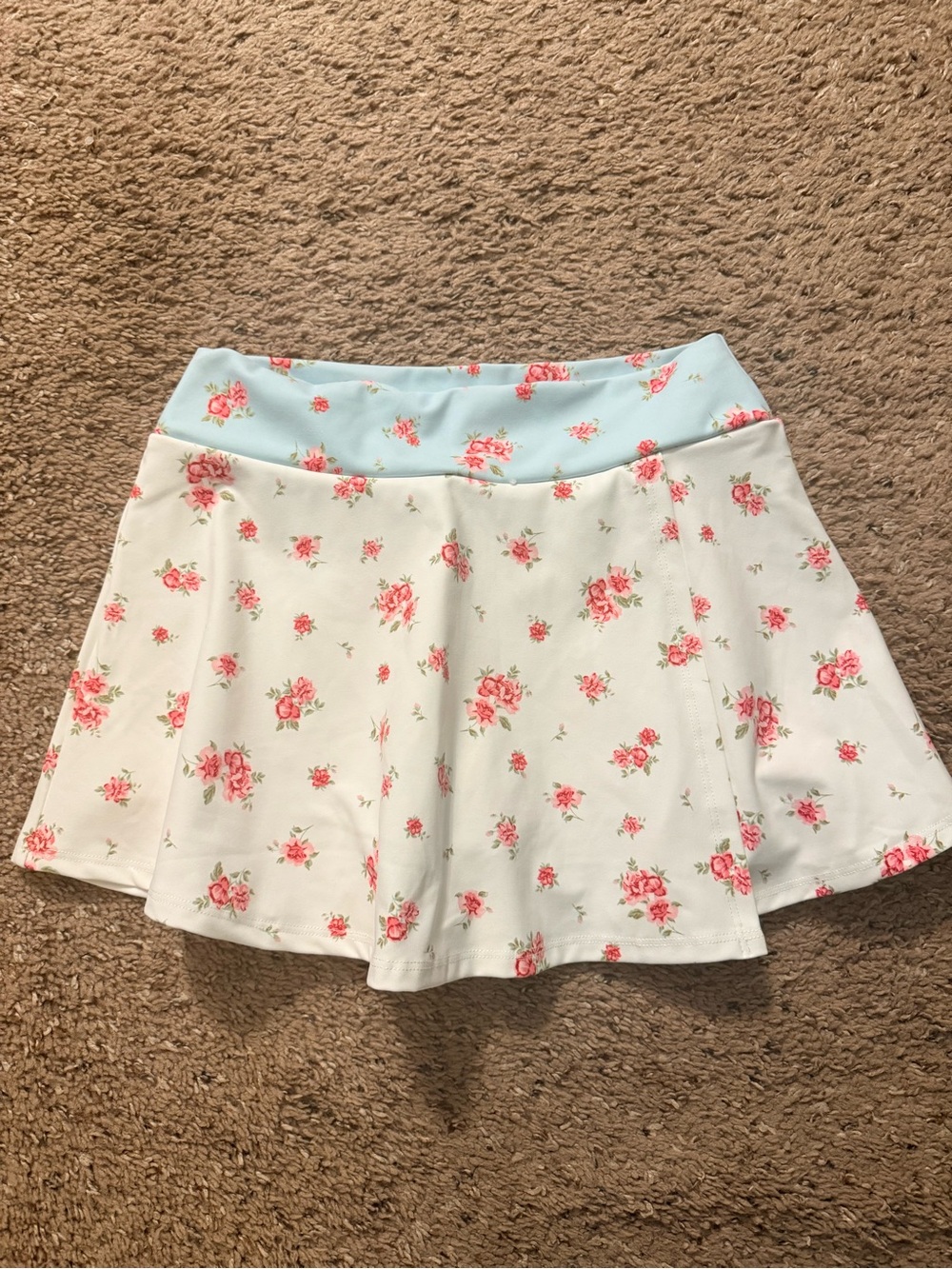 NWT White Floral Athletic Skort with Light Blue Waistband